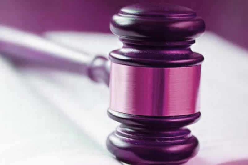 无论餐饮服务是否以盈利为目的，但都应当依法取得食品经营许可